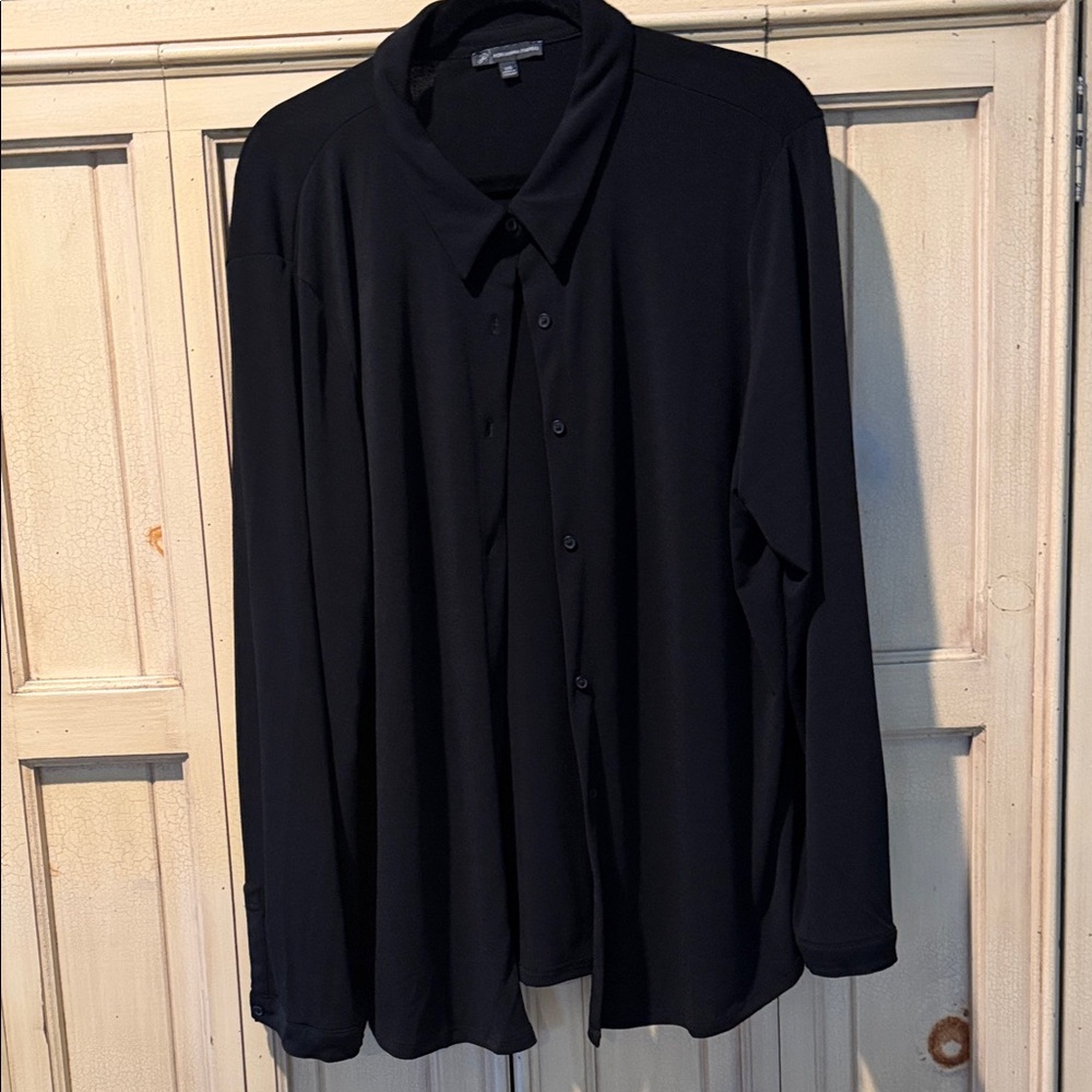 Adrianna Papell Black Button-Up Blouse